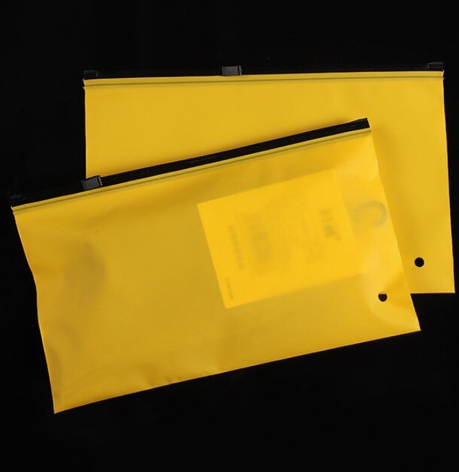 Желтый Пакет с бегунком, слайдер черного цвета